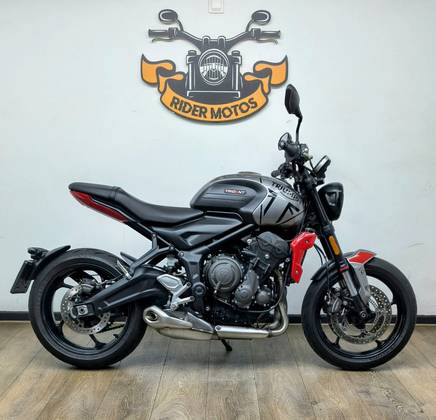 TRIUMPH TRIDENT 660 